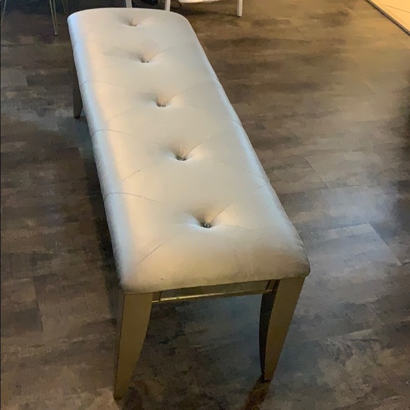 Bench - Picture 1 of 3